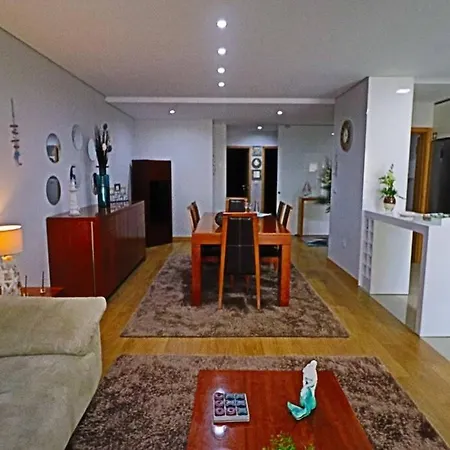 Apartamento T2 Praia Piscina E Wi-fi Διαμέρισμα