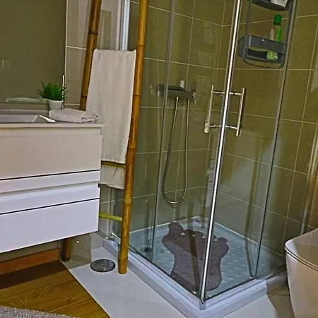 Apartamento T2 Praia Piscina E Wi-fi Διαμέρισμα *