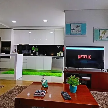 Apartamento T2 Praia Piscina E Wi-fi Apúlia