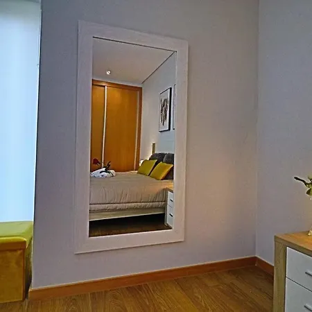 Apartamento T2 Praia Piscina E Wi-fi *